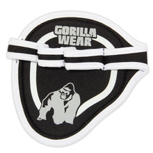 Загрузить изображение в средство просмотра галереи, Gorilla Wear Palm Grip Pads - Musta/Harmaa
